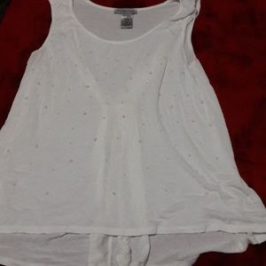 White peral detail tank top